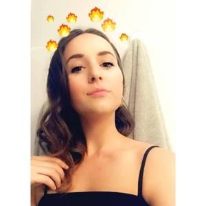 Meet your Posher, Michaela